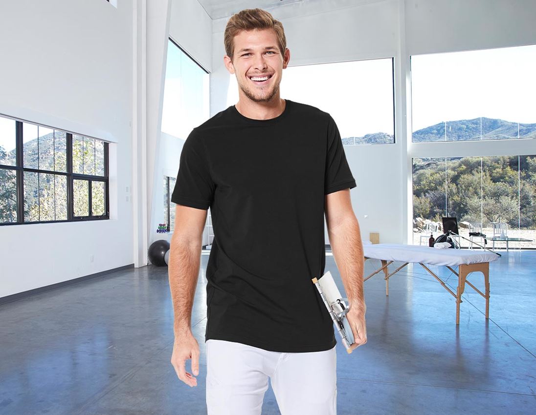 Shirts & Co.: e.s. T-Shirt cotton stretch, long fit + schwarz