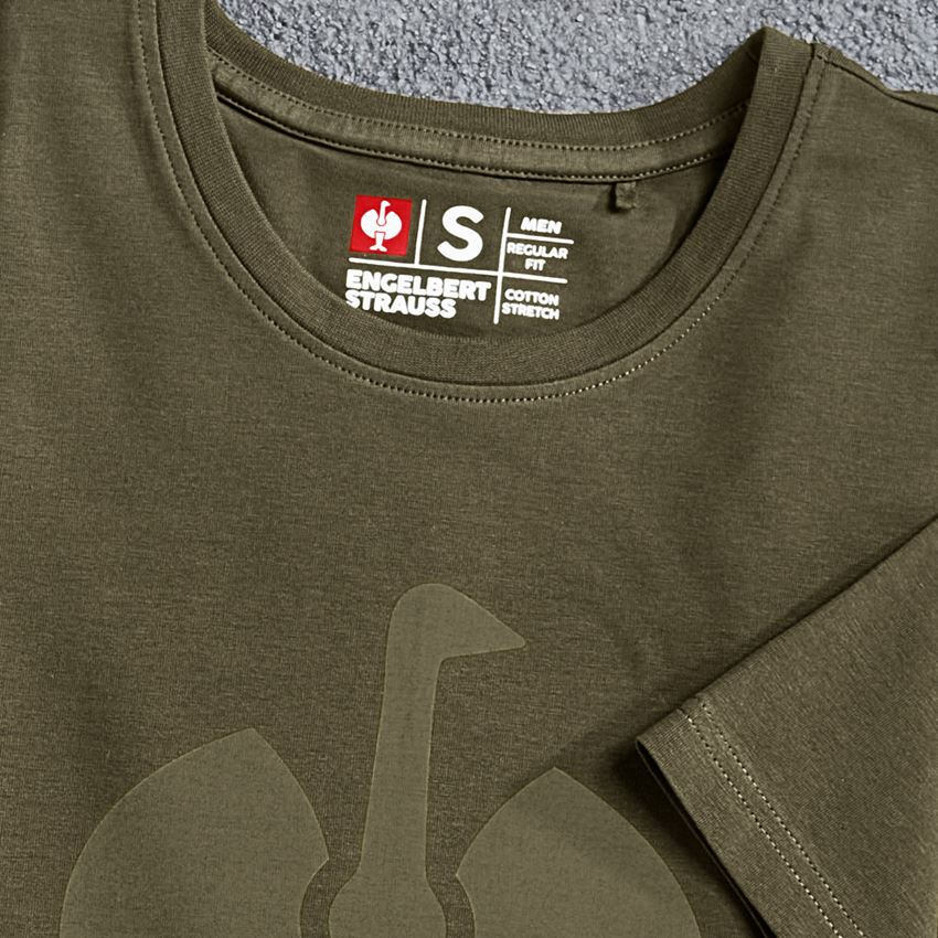 Themen: T-Shirt e.s.concrete + schlammgrün 2