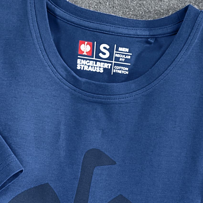 Thèmes: T-Shirt e.s.concrete + bleu alcalin 2
