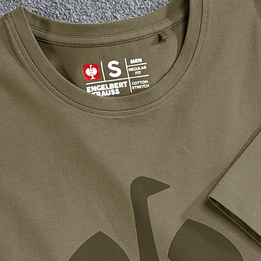 Hauts: T-Shirt e.s.concrete + vert stipa 2
